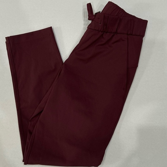 Lululemon Burgundy Joggers On the Fly Pants EUC xs small size 4 - Picture 4 of 6